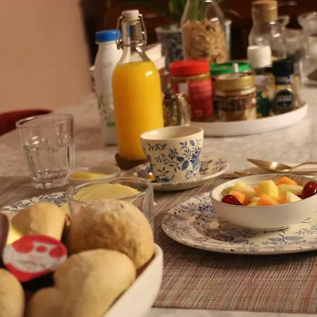 Bed & Breakfast Arthur And James *